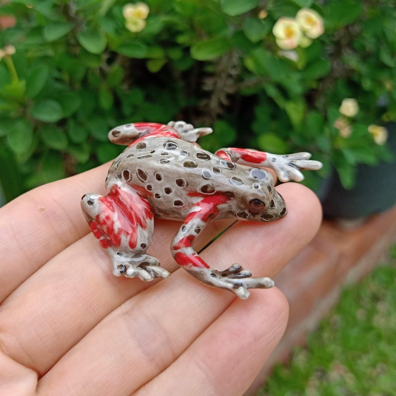 Frog Red Legged Kassina Ceramic Figurine Animal Miniature image 1