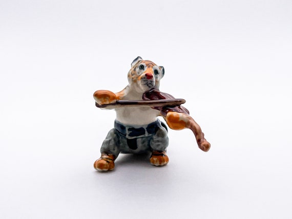 Hand-painted Ceramic Tiger Musician Figurine: Whimsical Home Decor