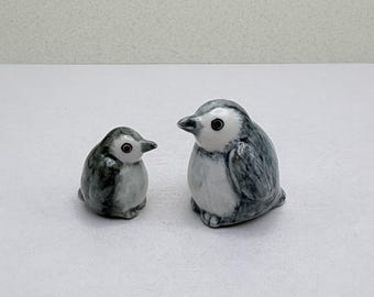 Statuine in ceramica dipinte a mano raffiguranti cuccioli di pinguino africano - Decorazione con animali selvatici, set da 2