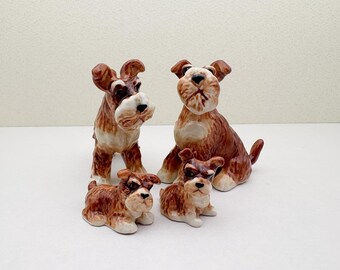 手作り陶器製シュナウザーの置物セット：ミニチュア犬コレクション 