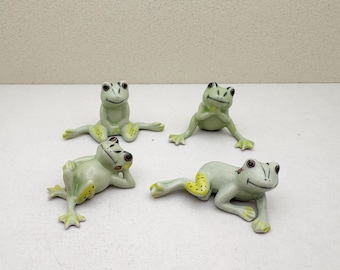 Handgeschilderde keramische kikkerbeeldjes: grillig huisdecor, set van 4 inch