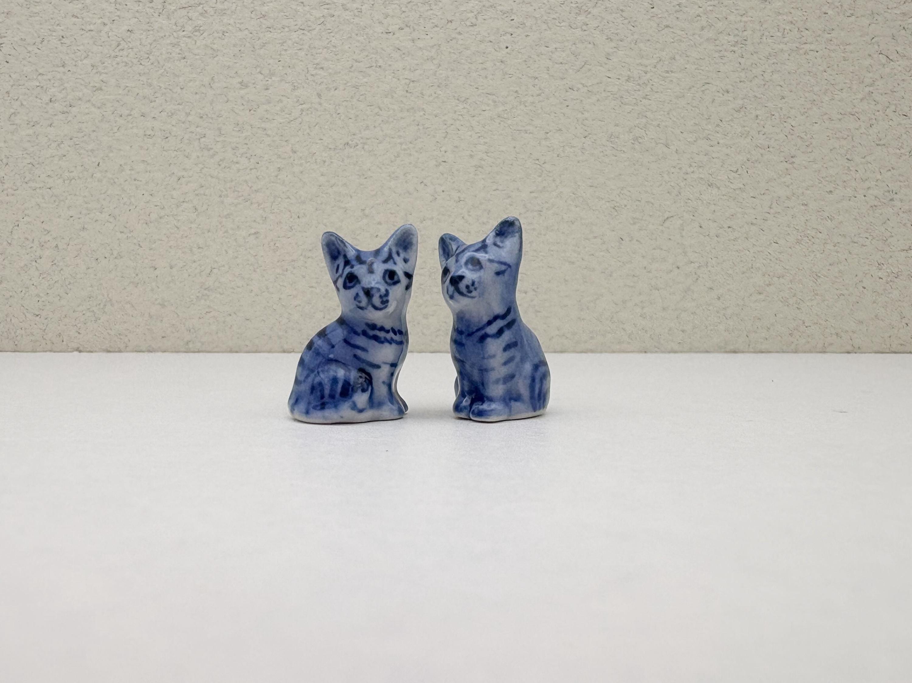 陶器の子猫の置物（2個セット）：ミニチュア猫好きへのギフト - Etsy 日本