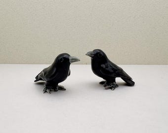 Hand-Painted Ceramic Crow Figurines: Gothic Home Decor