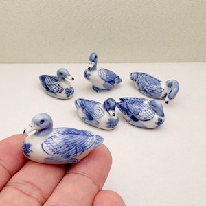 Mini Blue & White Porcelain Duck Figurines: Hand-Painted Ceramic Animal Decor
