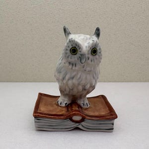 Hand-Painted Ceramic White Owl on Book Figurine – A Collectible for Owl Aficionados, Gift for book or bird lovers, Home decor, Bookworm Gift