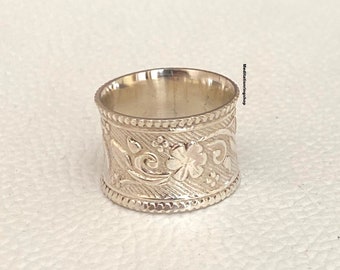 Anillo de plata, anillo de plata de ley 925, anillo hecho a mano, anillo de diseño floral, joyería navideña, anillo de bodas, anillo de promesa.