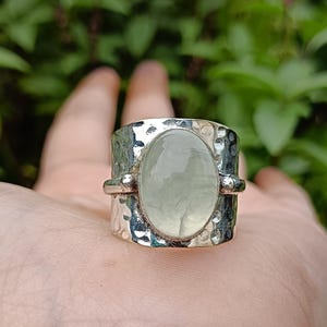 Prehnite Band Ring, 925 Sterling Silver Ring, Hammered Band Ring, Oval Shape Prehnite Gemstone, Christmas Jewelry, Silver Jewelry, Gift Her,