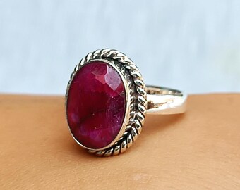 Anello con rubino, anello fatto a mano, anello in argento sterling 925, gioielli da donna, gioielli con rubino, anello di fidanzamento, anello con gemma di rubino, regalo per lei