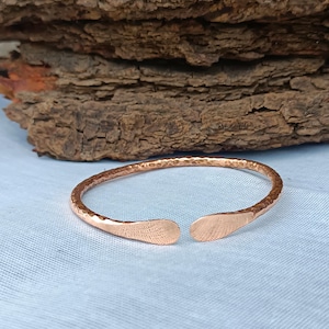 Copper Bangle, Handmade Bangle, Copper Jewelry, Solid Copper Bangle, Hand Hammered Bangle, Dainty Hammered Bangle, Birthday And Women Bangle