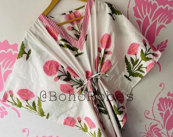 Caftan en coton imprimé main : robe de plage fleurie