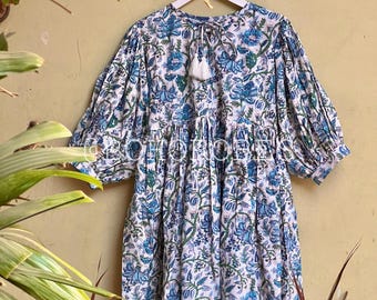 Vestido de algodón con estampado floral hecho a mano: Minivestido midi de verano estilo boho
