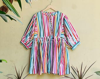 Sukienka midi z bawełnianej gazy w paski: narzutka plażowa w stylu boho