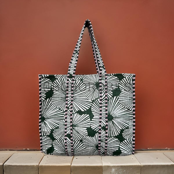 Grüne Block-Print Baumwolltasche: Handgemachte gesteppte Markttasche
