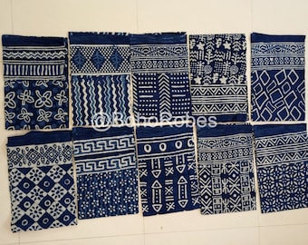 Pareo in cotone tinto indaco: pareo da spiaggia stampato a mano con tecnica block print.