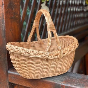 Wicker willow basket, picnic basket, shopping wicker basket, market basket, woven basket, flowers girl basket, wedding basket, handmade