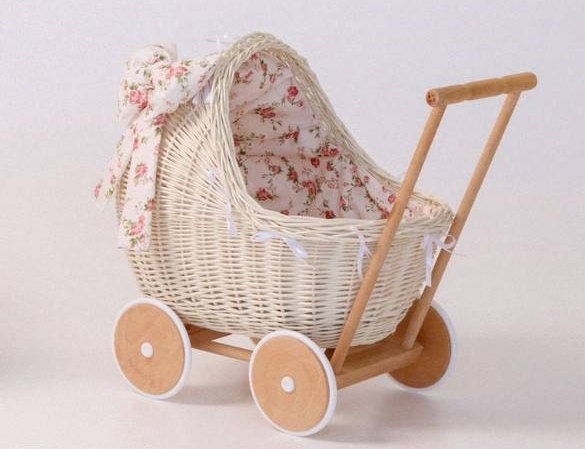 Baby fashion top wicker pram