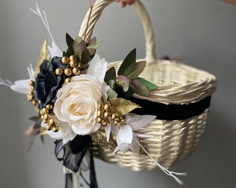 Personalized Flower Girl Basket - Unique 50th Anniversary Gift, Wicker basket, Gift wedding basket