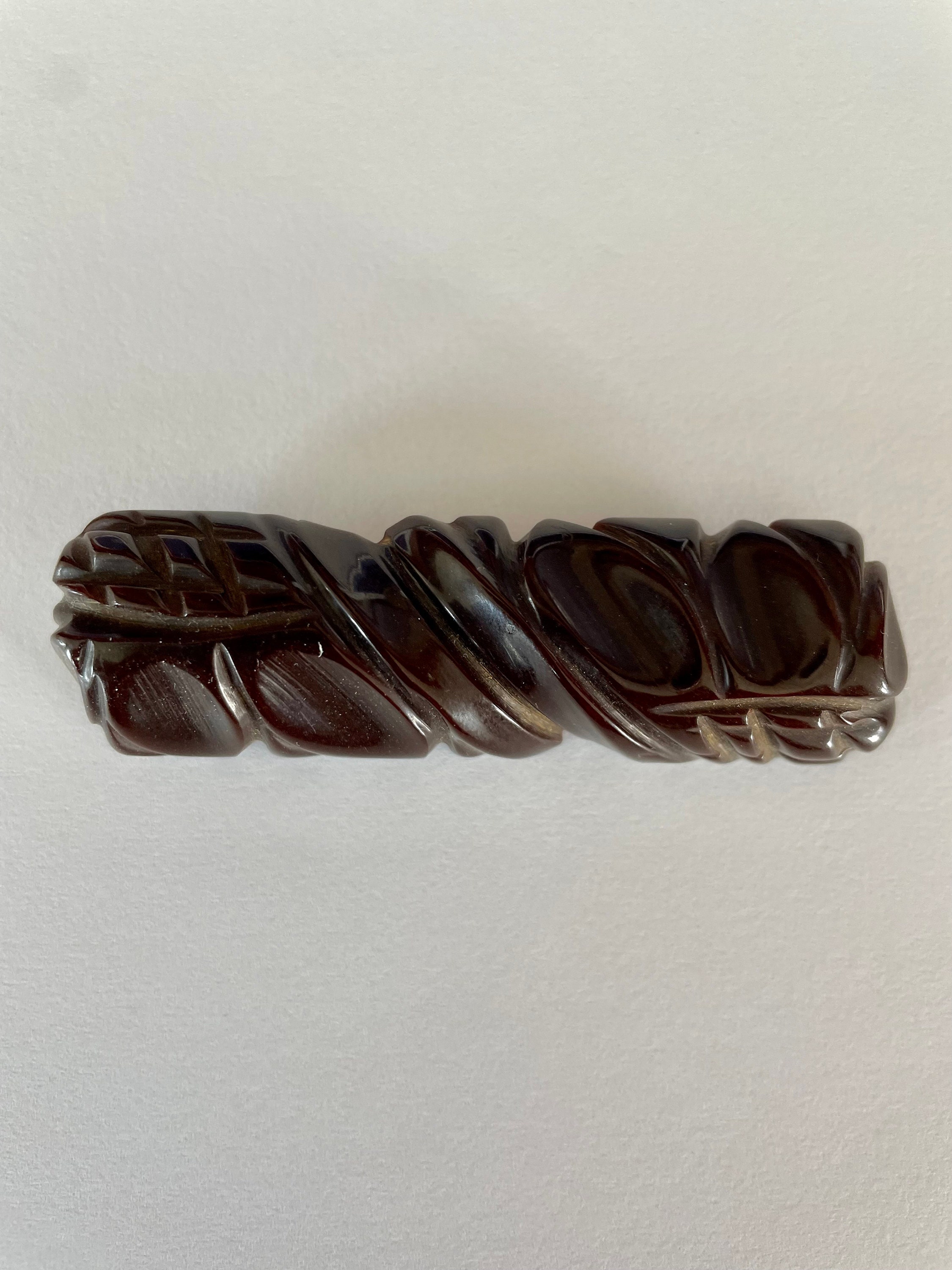 Set of Two Deeply Carved Vintage Bakelite Pins, 1940's Etsy