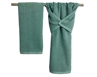 Green Kitchen dish Towel, Stay put Kitchen Towel, Dish Drying Towel, oven/stove handle towel, green hand drying towel, absorbent dish towel