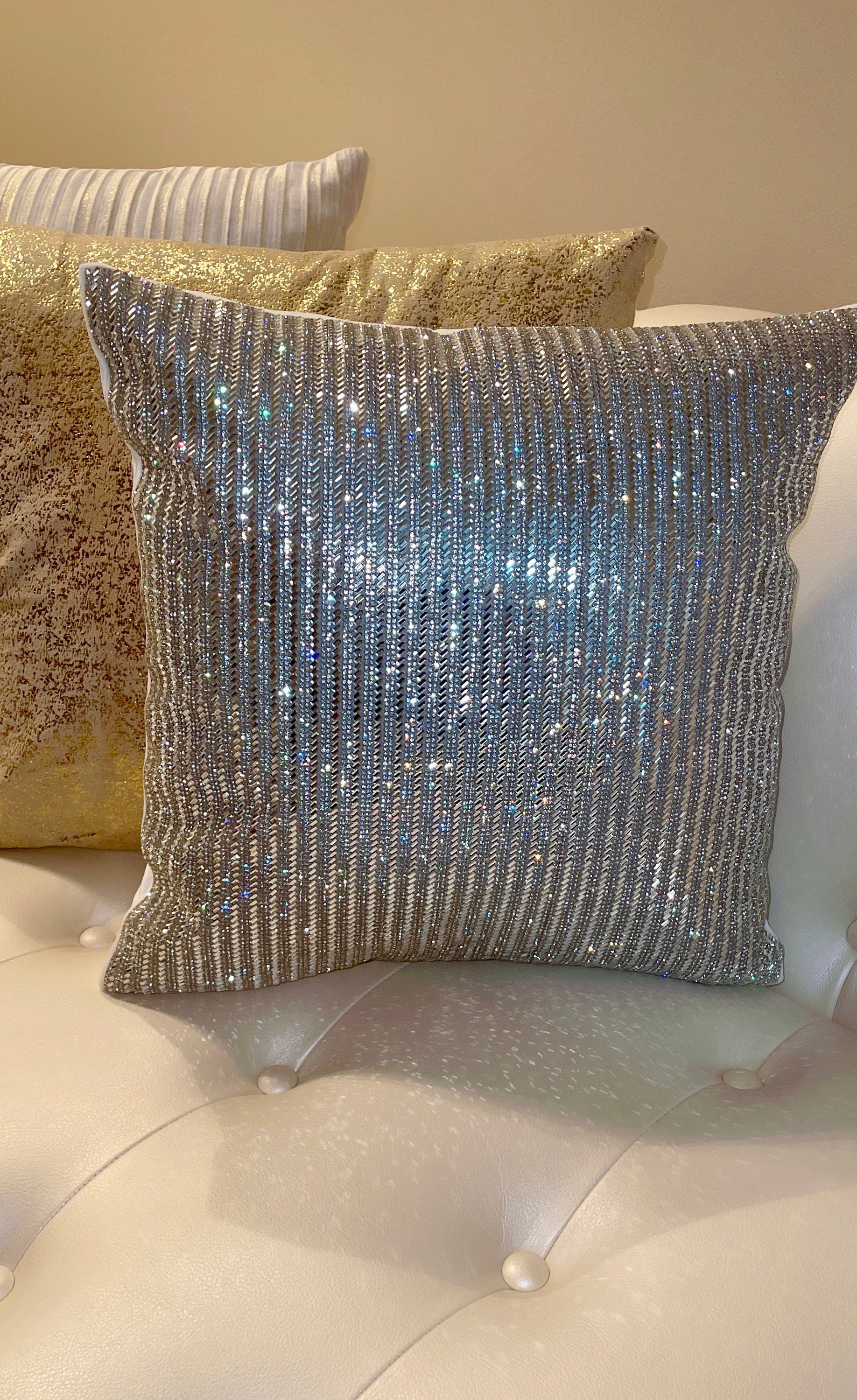 New set of 2 pillows made of Louis Vuitton 3D denim - Cushion - 43
