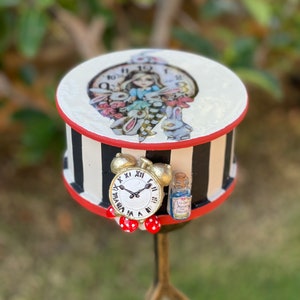 Alice in Wonderland jewellery Box,Alice in Wonderland home decor,Alice&#39;s Adventures Gift,Alice furniture decoration,Alice Gift, White rabbit