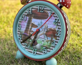 Desk Clock Circle with Alice in Wonderland Design, Alice's adventures designed home decor gifts, White Rabbit, Cheshirecat