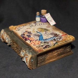 Vintage style Alice in Wonderland Book Box Gifts,Alice fans
