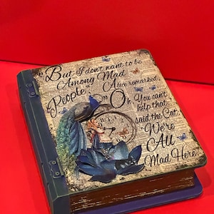 Caja de libros de Alicia en el País de las Maravillas con tarjeta y llave, caja de libros de Lewis Carroll, Las aventuras de Alicia en el País de las Maravillas, el regalo perfecto para tu fan favorito de Alicia