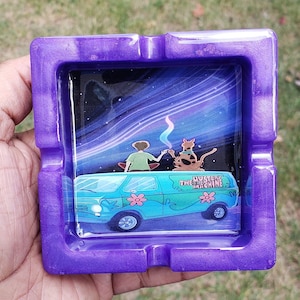 Characters Ashtray