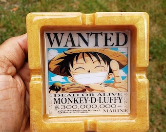 Anime Luffy, Zorro, Ace, Chopper, Robin, Sanji, Nami or Usopp wanted ashtray