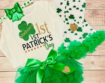 Tenue 1er Saint-Patrick fille, body, couvre-couche à volants, bandeau, jambières