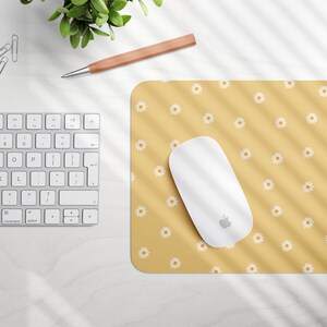 Daisy Mouse Pad, Floral Pattern Mouse Pad, Cute Trendy Aesthetic Mousepad, Desk Accessories, Boho Office Decor for Women, Boho Mousepad