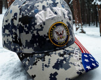 アメリカ国旗入りアメリカ海軍帽子。刺繍入り海軍退役軍人キャップ