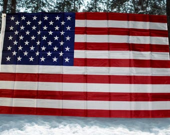 Bandera estadounidense de 90 x 150 cm para exteriores, con estrellas y rayas de EE. UU. y ojales, ideal para el jardín o el hogar. Regalo para veteranos. Bandera de EE. UU.