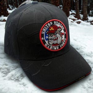 United States Marine Corps Bulldog Embroidered Baseball Hat – Adjustable Cap for USMC Veterans – Marines Hat. USMC Hat. Gift for Dad