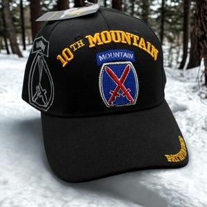 10:e bergsdivisionens hatt. Amerikanska arméns hatt. Svart arméhatt. 10:e arméns hatt med märke. Arméns hatt för 10:e divisionen. Taktisk hatt för 10:e bergsdivisionen
