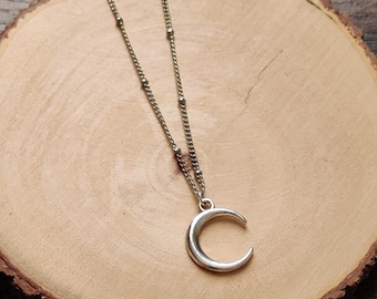 Silver Moon Necklace, Crescent Moon Pendant, Handmade, Moon Jewelry, Birthday Gift