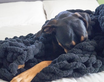 Burrow Blanket - Chunky Knit Chenille Pet Blanket