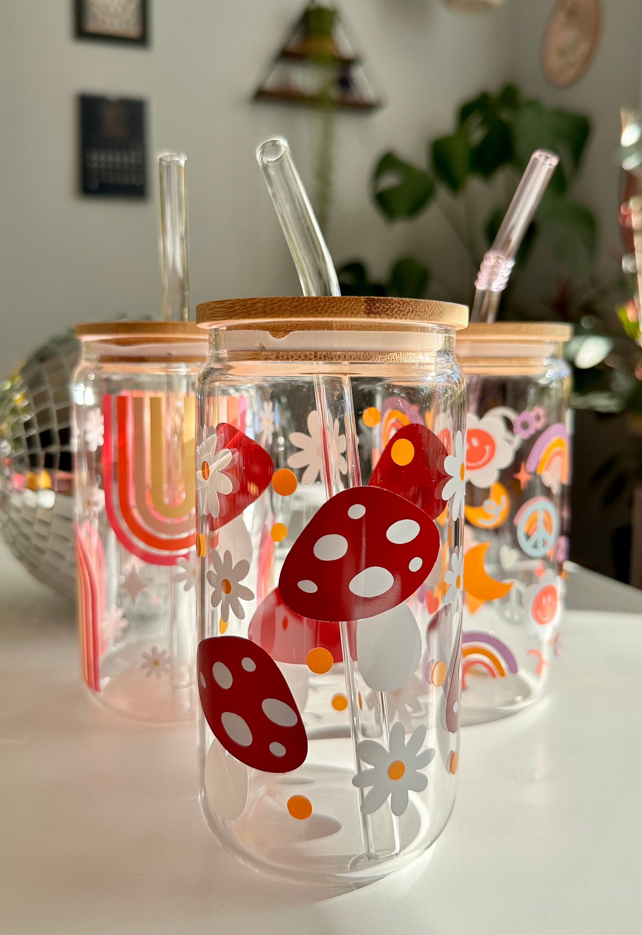 Mushroom Daisy Glass Beer Can Tumbler With Bamboo Lid and Glass Straw ...
