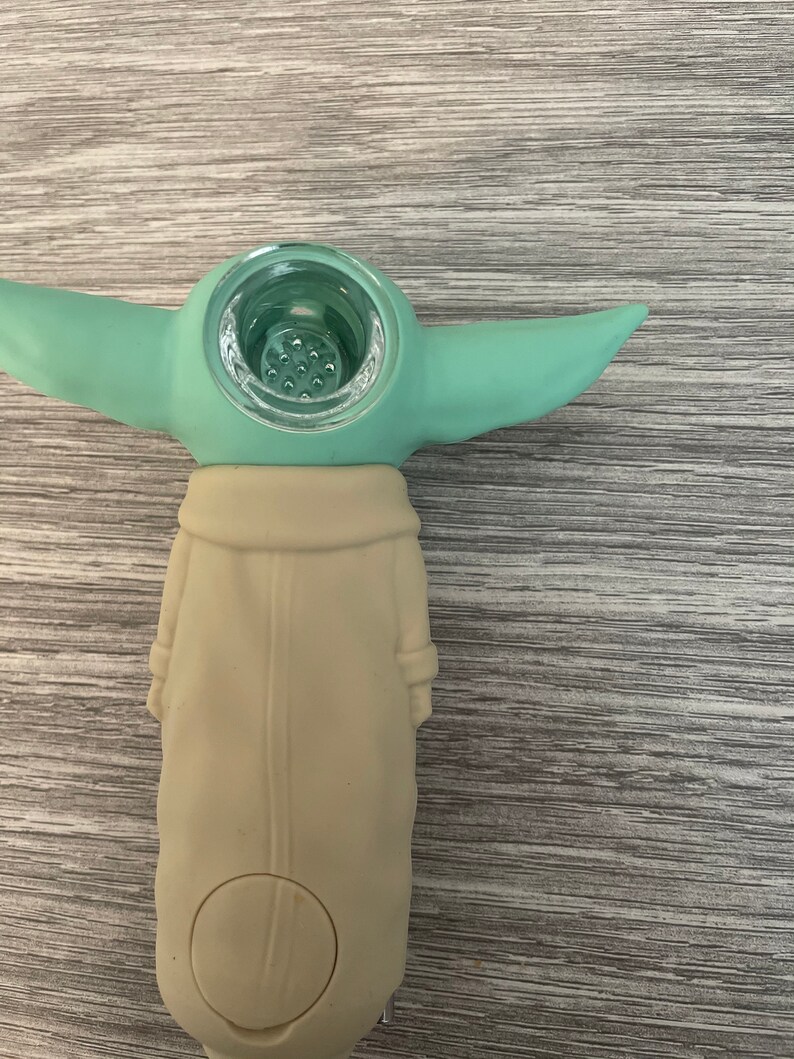 The Mandalorian Baby yoda pipe/bowl Etsy