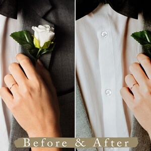 Puede incluir: Primer plano de un boutonniere de rosa blanca prendido en una chaqueta de traje gris. Una alianza de oro est&aacute; en el dedo de la mano que sostiene la rosa.