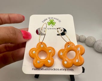 flower earrings, flower hoops, hippie flowers, clay earrings, handmade jewelry, daisy earrings, orange earrings