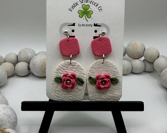 Clay Earrings, Simple earrings, floral earrings, white earrings, bridal wedding gifts