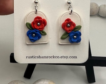 4th of July Earrings, 4th of July Earrings, Patriotic Earrings, USA jewelry, Patriotic Jewelry, Clay Earrings, Clay Jewelry, Flower earrings