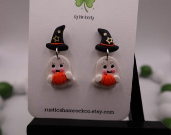 Ghost Earrings, Halloween Earrings, Halloween Clay earrings, Clay earrings, spooky earrings, cute ghost earrings