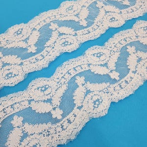 White Bridal Corded Lace Fabric Narrow Floral Trim Wedding Veils Trimming Appliqué Cording Fabric for Decor Events by the yard - STYLE 212