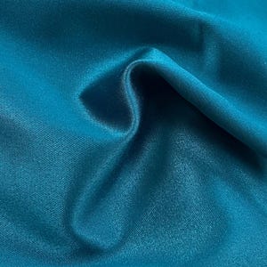 Satin épais mat bleu sarcelle (peau de soie) - Tissu duchesse - Satin lisse pour mariées, vendu au mètre - Satin soyeux uni et mat - STYLE 207