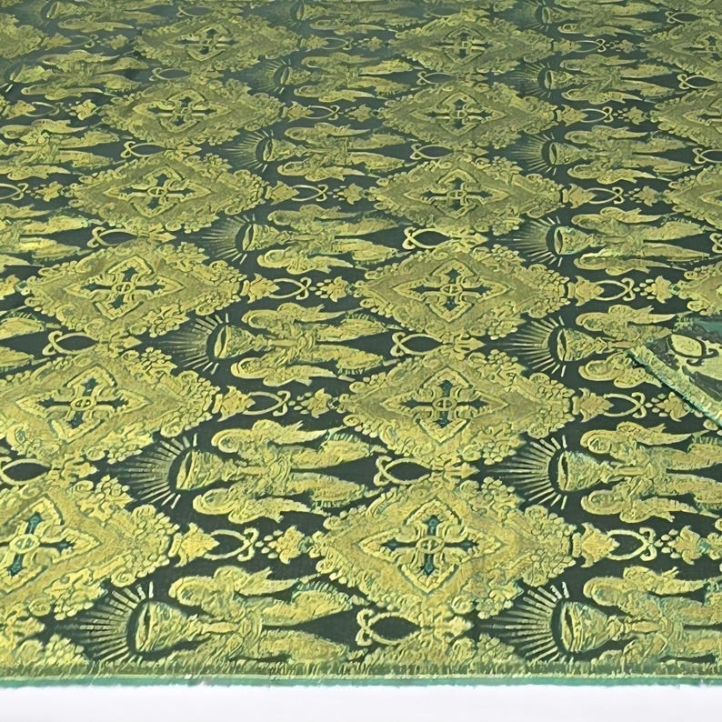 4 kleuren metallic liturgische brokaat jacquardstof per meter voor kerkdecoratie, kerkelijk religieus kruis, hostiebekers, tafelloper, STIJL 225 Green Gold