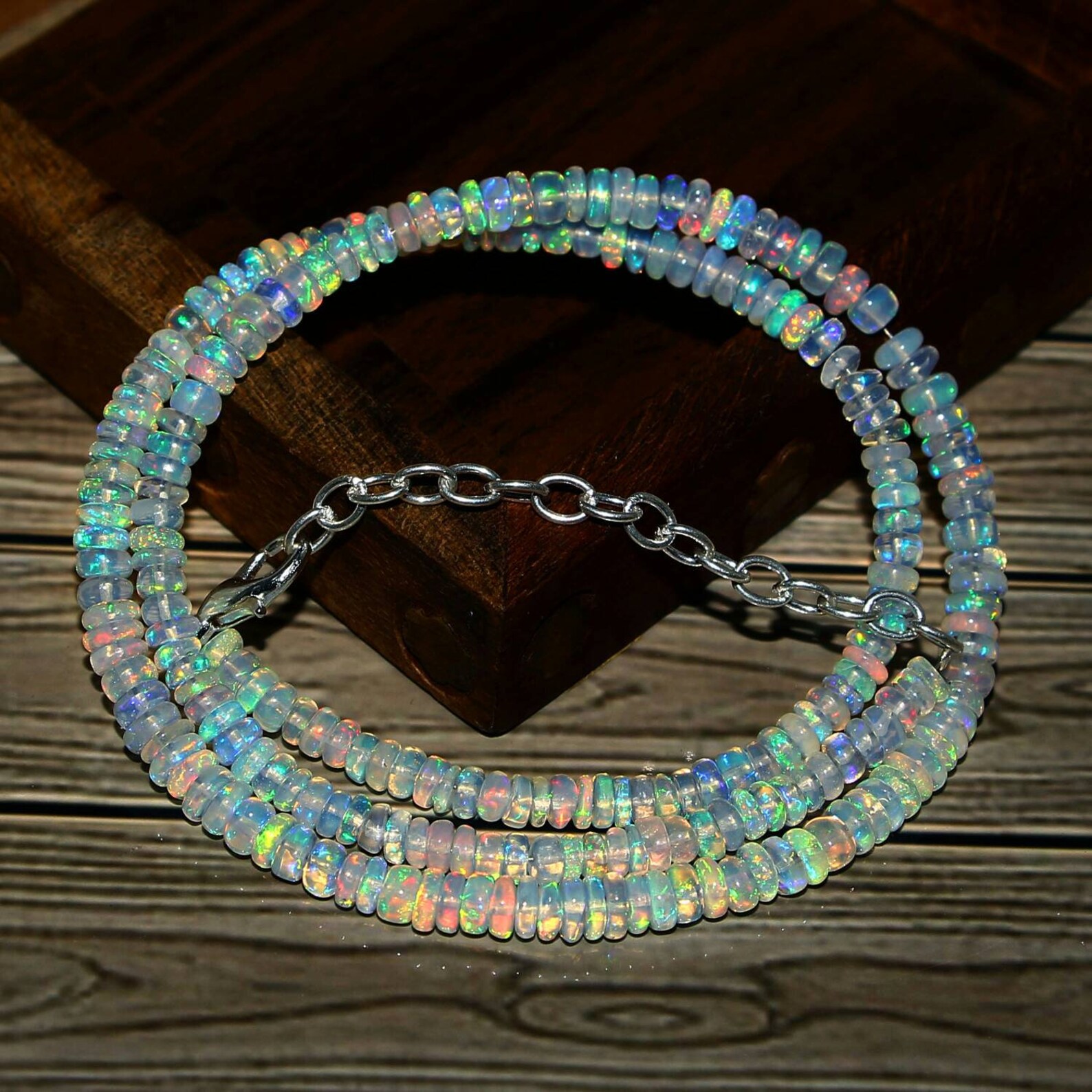 Perles rondelles lisses opale éthiopienne flashy, 16,5 pouces