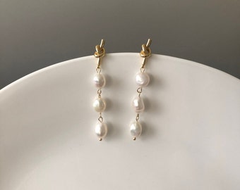 Pearl Dangle Earrings, Gold Pearl Earring - Baroque freshwater Pearl, 14k gold plated sterling silver